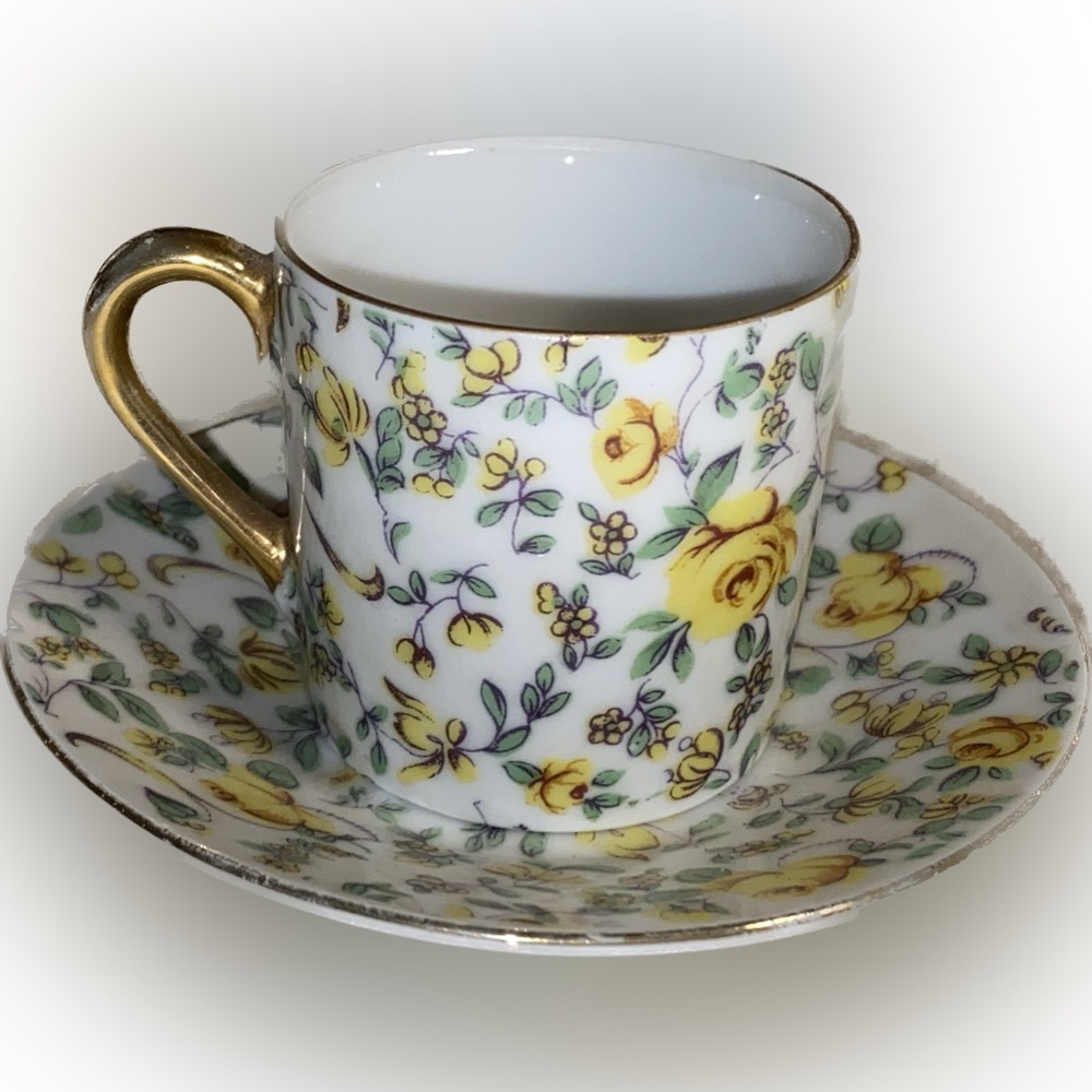 Vintage Inarco Japan Demitasse Cup And Saucer Chintz Yellow Roses💐